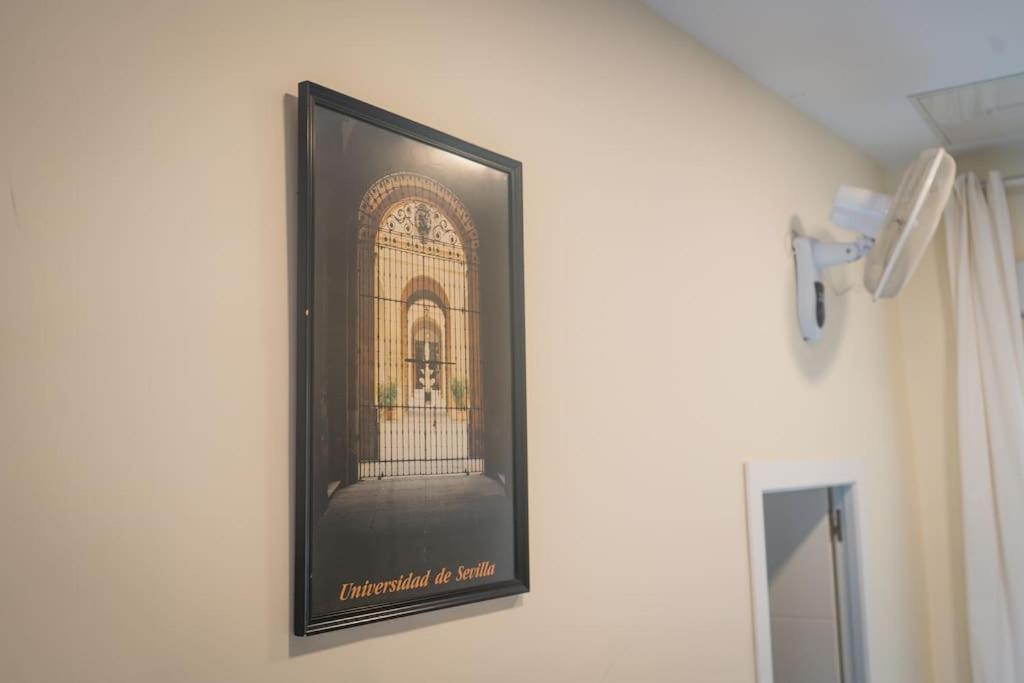 Estudio A Estrenar En Sta Clara Sevilla Exterior foto